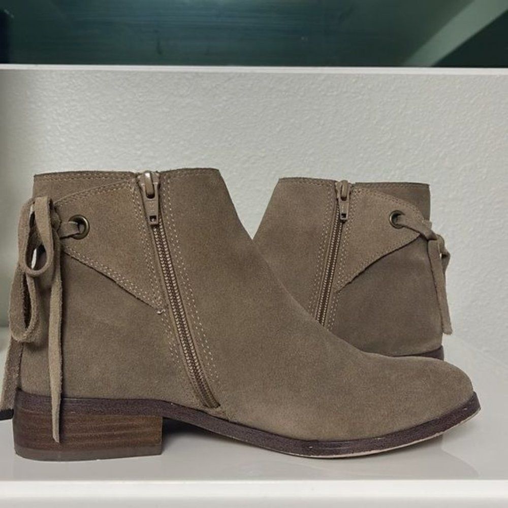 Sole Society Women’s Taupe Ankle Boots Size 8 <3